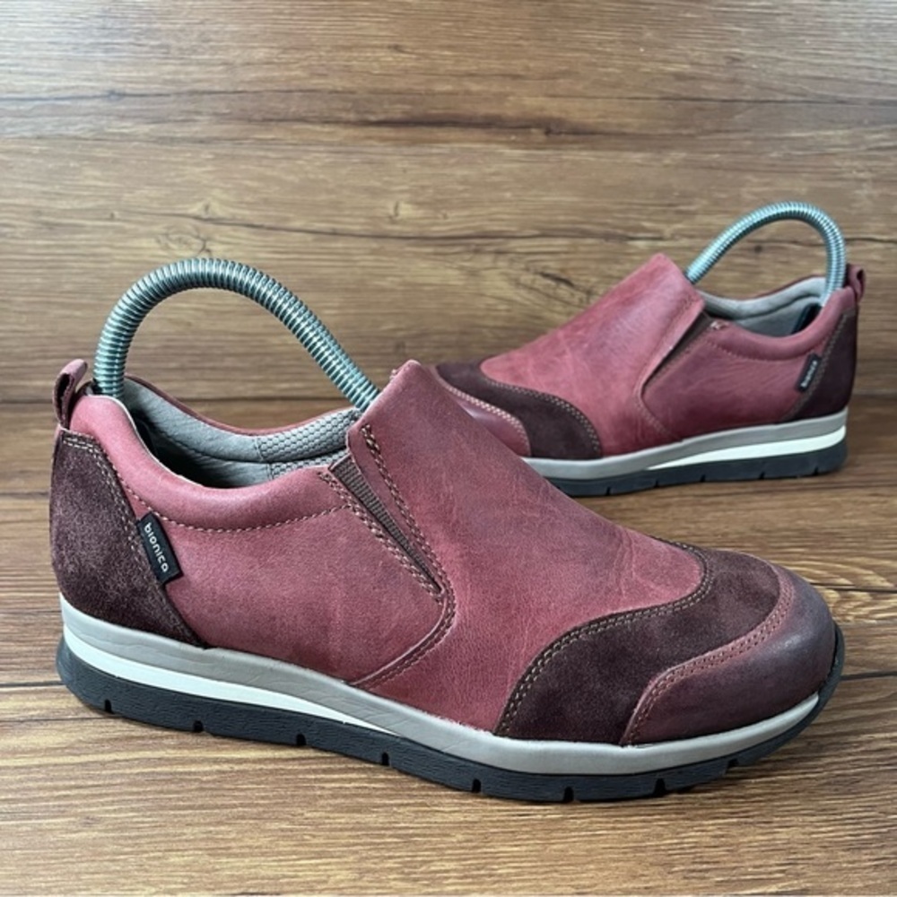 Bionica Talma Red Leather Slip-On Loafers Sneakers Women’s Size 6.5 Shoes